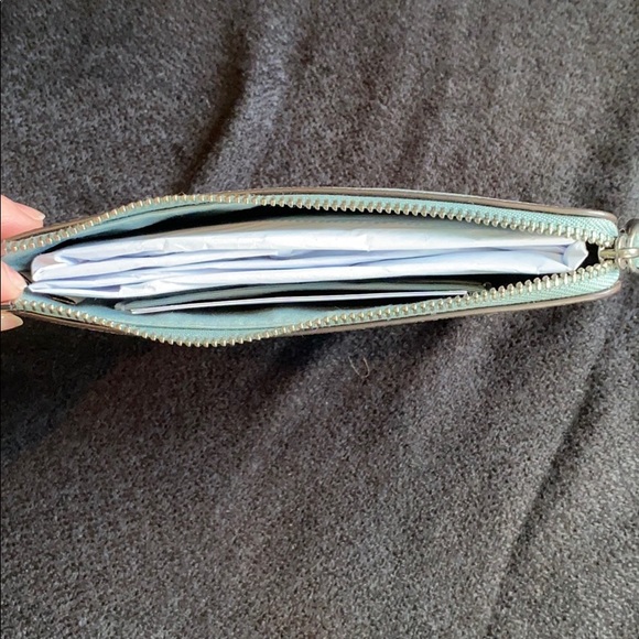 Authentic Coach wristlet - Picture 6 of 8